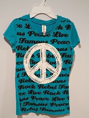 Ransom Turquoise Short-Sleeve Tee with White Studded Peace Sign